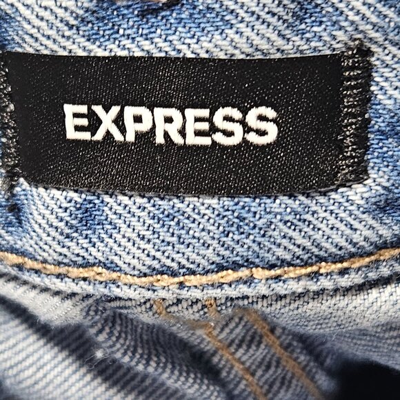 Express Boyfriend Midi Jean Shorts Womens Size 2 Button Fly Mid Rise Denim - Picture 4 of 6